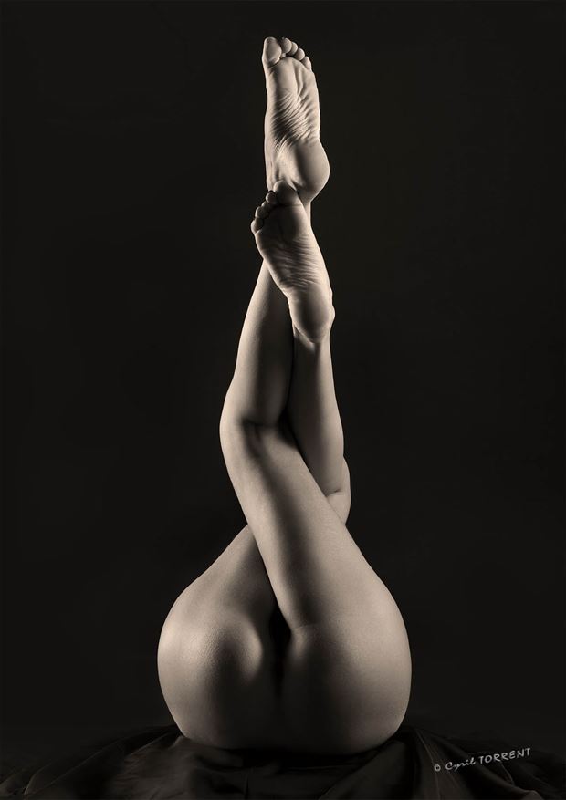 flamme artistic nude artwork by cyril
